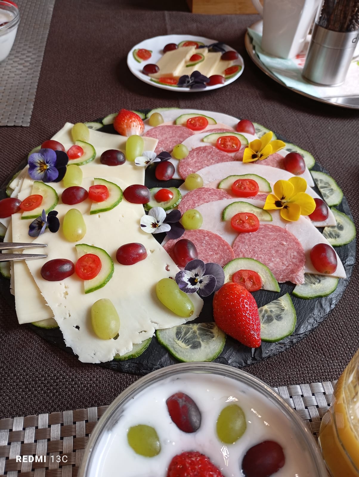 mit Frühstück